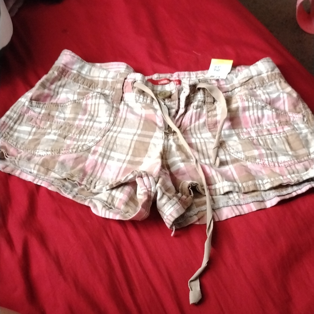 Girl shorts